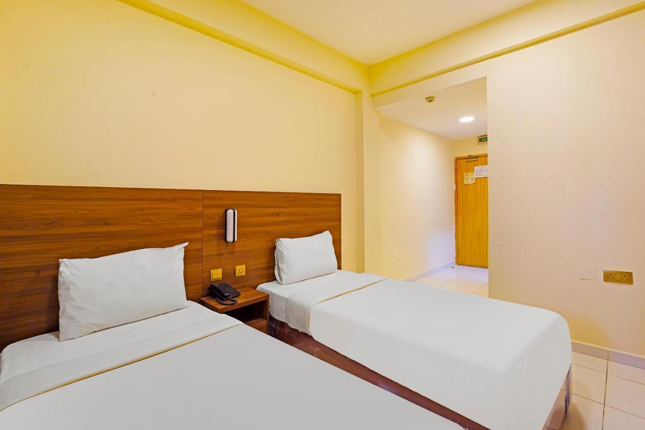 Oyo 925 Emirates Hotel Dubaï Extérieur photo