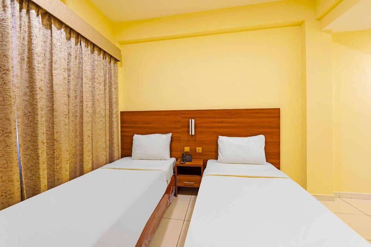 Oyo 925 Emirates Hotel Dubaï Extérieur photo