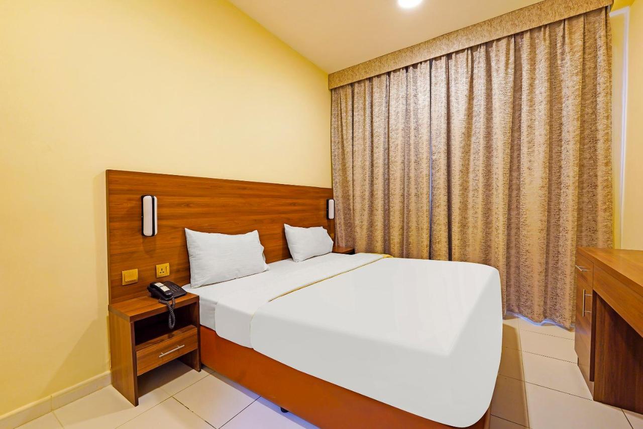 Oyo 925 Emirates Hotel Dubaï Extérieur photo