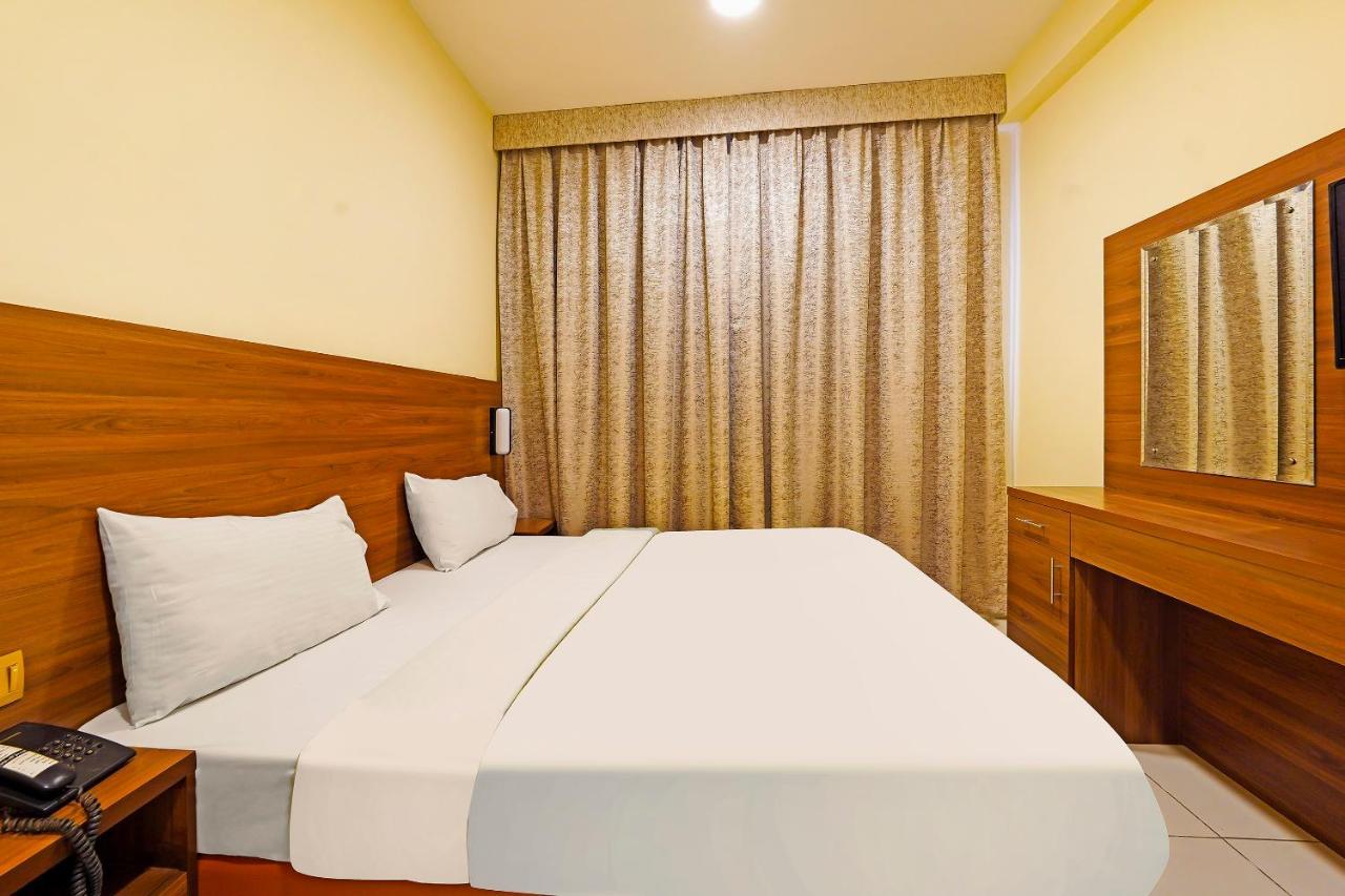 Oyo 925 Emirates Hotel Dubaï Extérieur photo